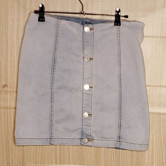Art Class Girls Light Wash Button Front Denim  Mini Skirt XL 14-16 - Picture 1 of 5